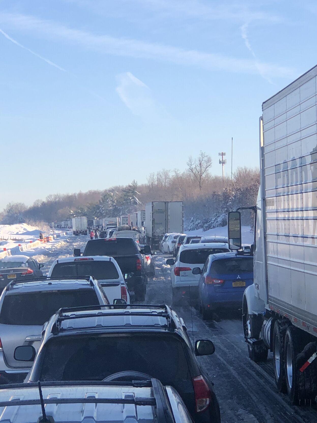 tempImageSA4Ui9.jpg I-95 on Tuesday, Jan. 4 I-95 backup
